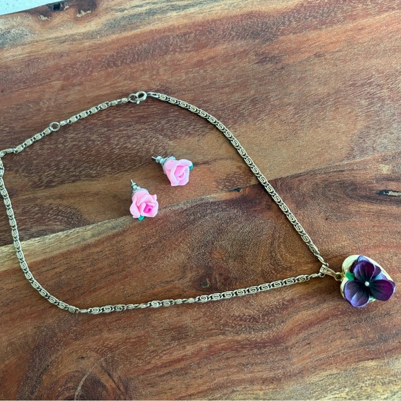 1940 VTG  Sweetheart Heart Locket Pendant Celluloid Flower Forget-Me-Not  Rose - Picture 8 of 8